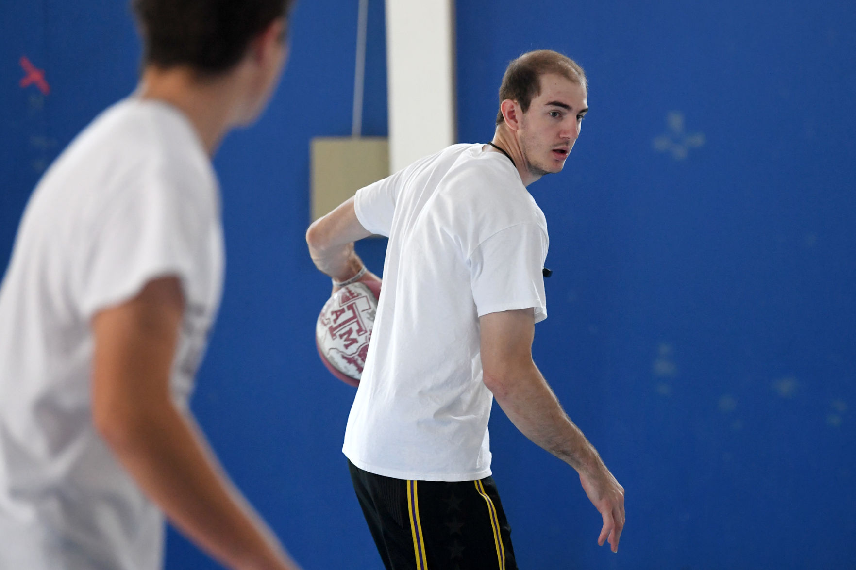 Alex Caruso basketball camp